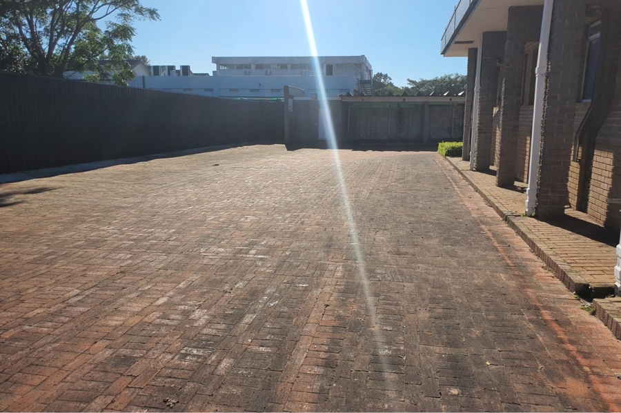 To Let commercial Property for Rent in Walmer Eastern Cape